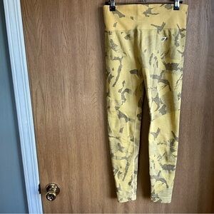 - Gymshark Size Medium yellow camo leggings
